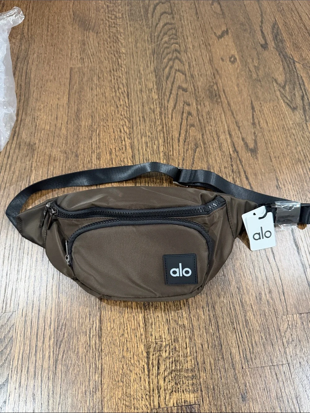 ALO Yoga Brown Waist Bag - Compact Everyday Belt Bag